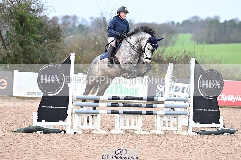 251205-095202-00065 - Cls 2 Snr British Novice and 90cm