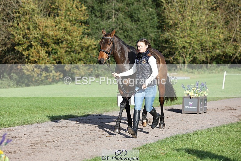 241027-100041-15635 - 410-Mae.Jackson-SWEET.RIOT