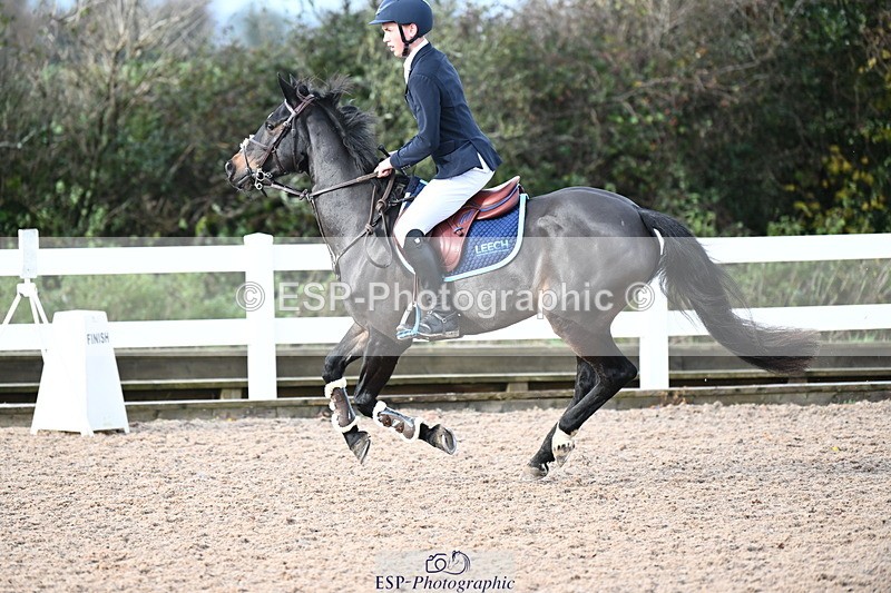 231118A-112530-01679 - Cls 5 Discovery & 90cm Open