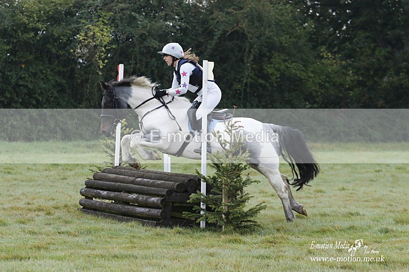 WWHT 171021 0414 - Novice Restricted (0.80m)  17/10/21