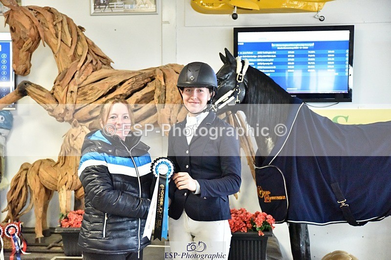 250215-131152-03624 - Medium Silver Presentations