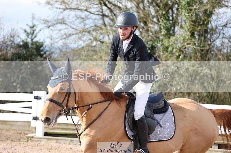 240223A-115423-00990 - Cls 4 Snr 1.05m Open