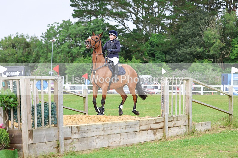 3E7A1098 - Class 4: 70cm Senior