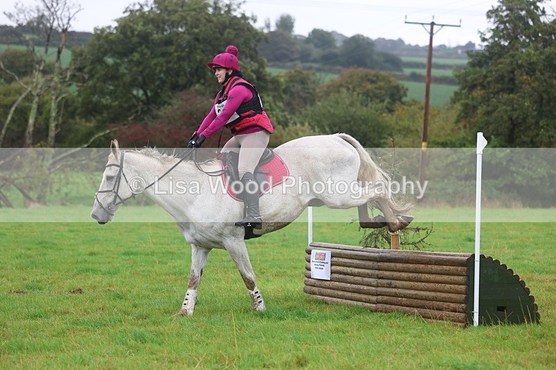 3E7A1259 - Class 2: 70cm: Half Roll Top