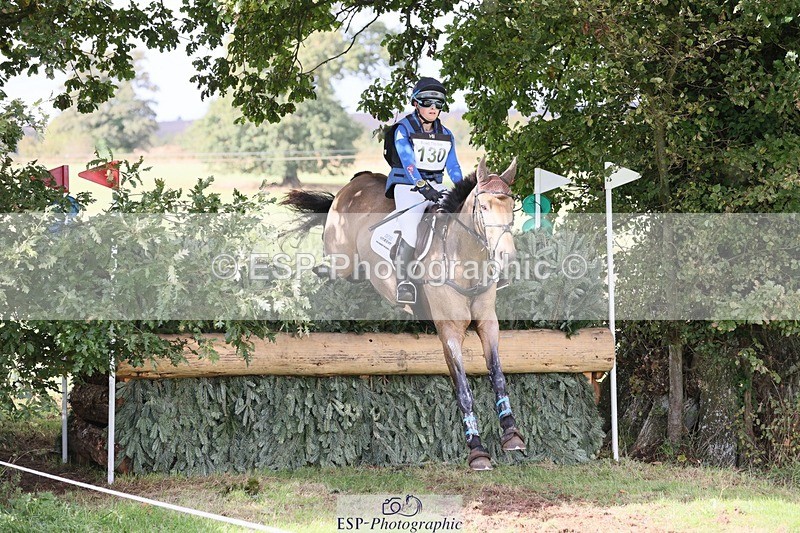 231020-142420-09352 - 130-DUNTOGETHER-Saffron.Cresswell-XC