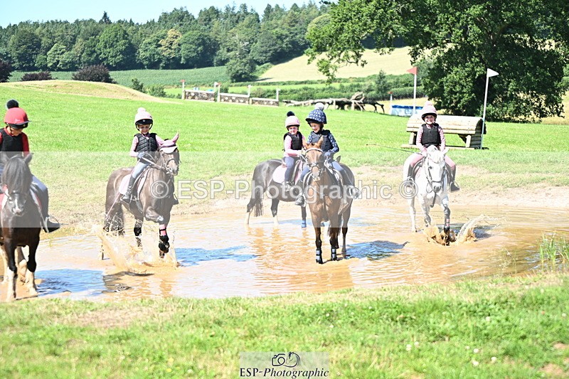 240729B-150424-03104 - Abbie's Group XC