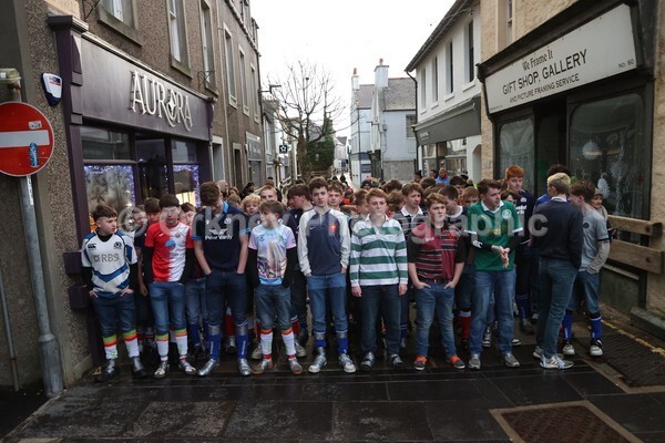 AA076326 - New Years Boys Ba'