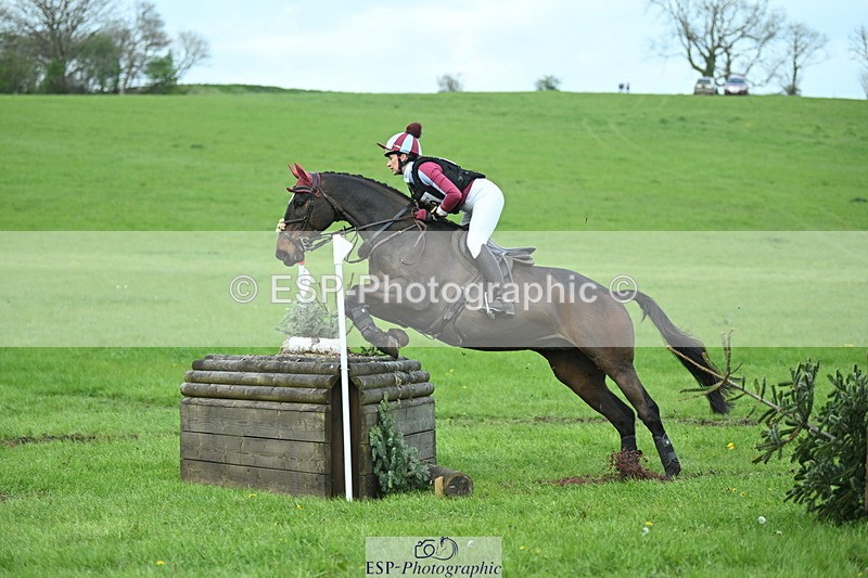 250419-173728-14163 - 869-Lizette.Jackman-MURPHYS.GAUNTLET