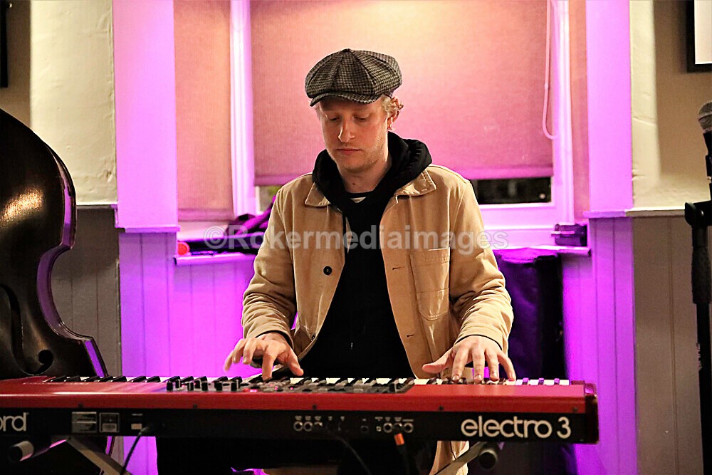 Joe-6 - Joe Webb Music