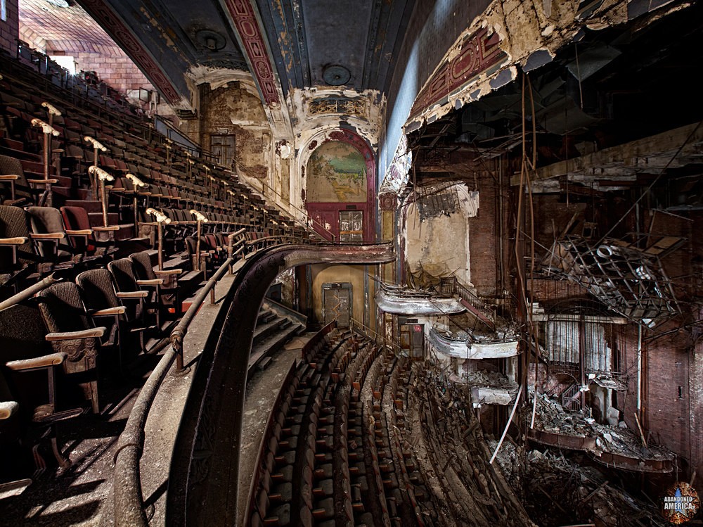 The Abandoned RKO Proctor's Palace Theatre in Newark, NJ