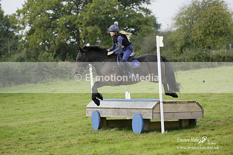  WWHT 171021 0962 - Open Novice (0.80m)  17/10/21