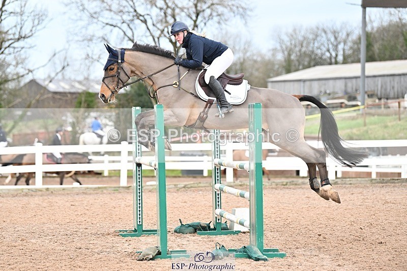 241206-124405-00801 - Cls 5 Newcomers and 1.10m Open