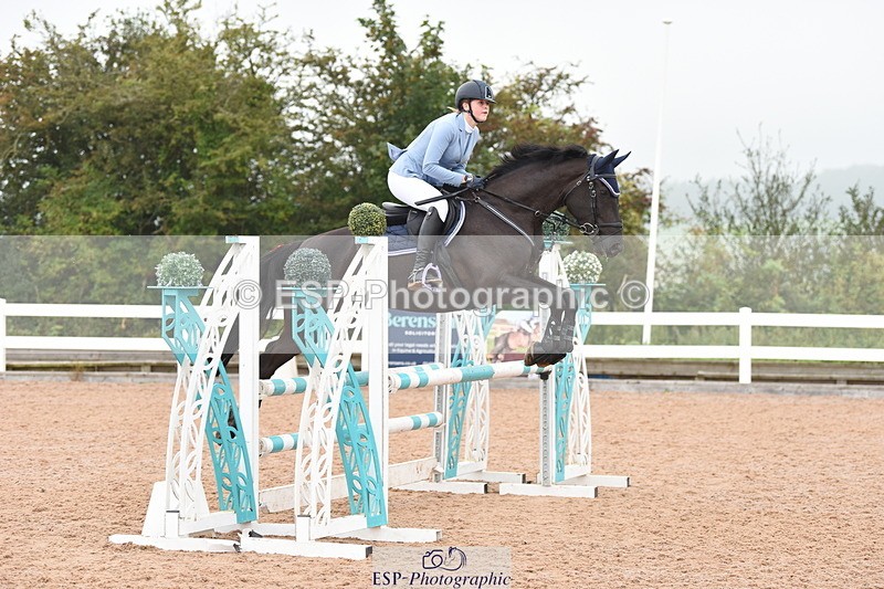 230902A-112214-00573 - Cls 8 1.05m Amateur Quali