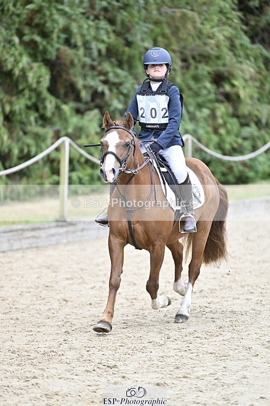 250820A-122114-06332 - Round 1, Start to 1.30pm Break