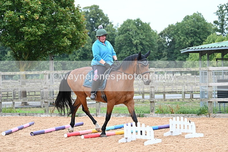 WJ7_8580 - Poles 11:00am