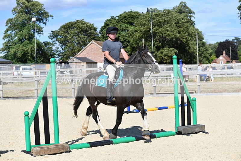 WJ5_5290 - Poles on the Floor