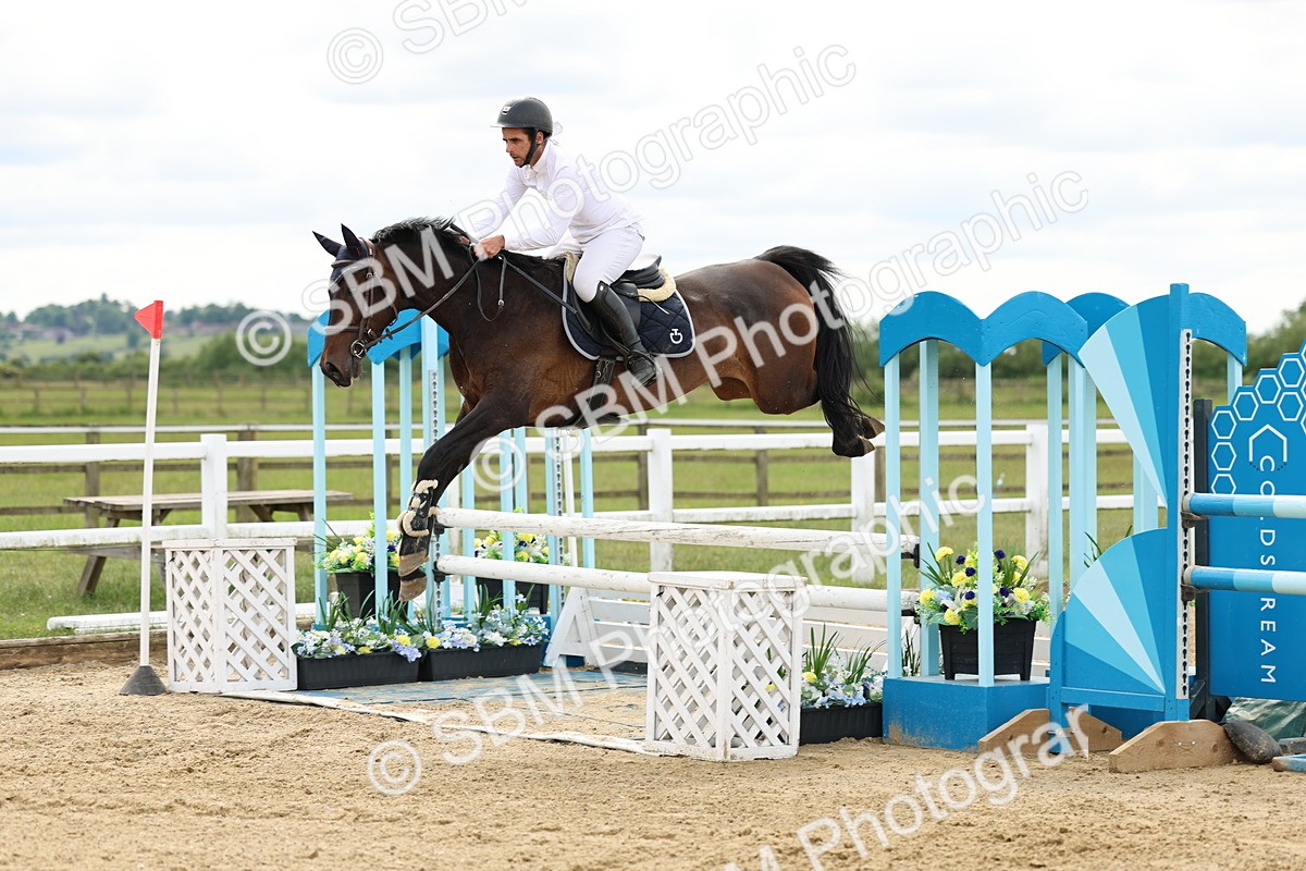 SBM_006162 - Class 19 - Senior Newcomers - 1.10m