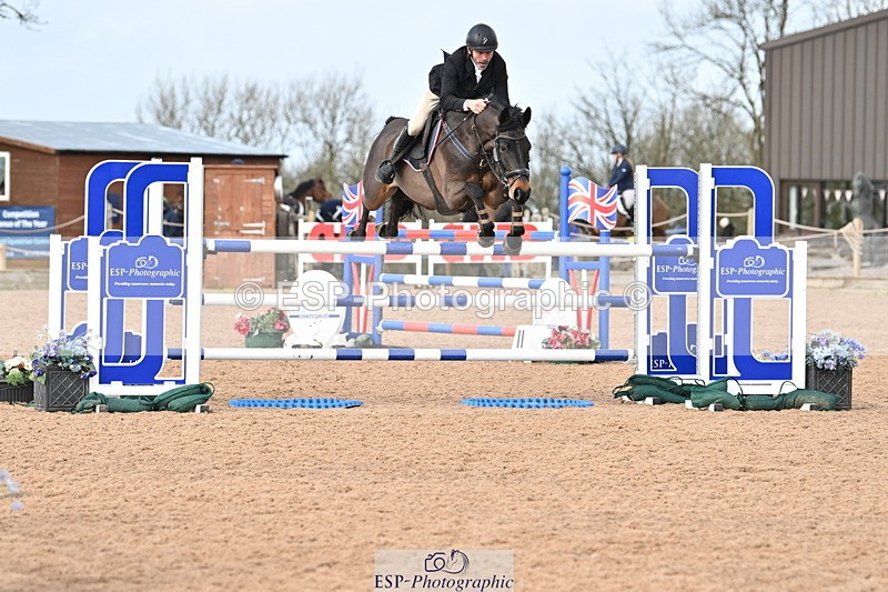 240315A-124410-01022 - Cls 3 Snr Foxhunter