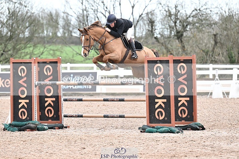 251206-132315-01088 - Cls 13 Snr Foxhunter and 1.20m