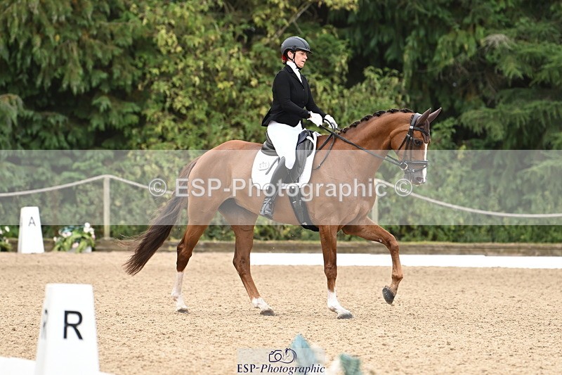 250808A-102310-00101 - 046-Alice.De.Soer-Lauretta.S