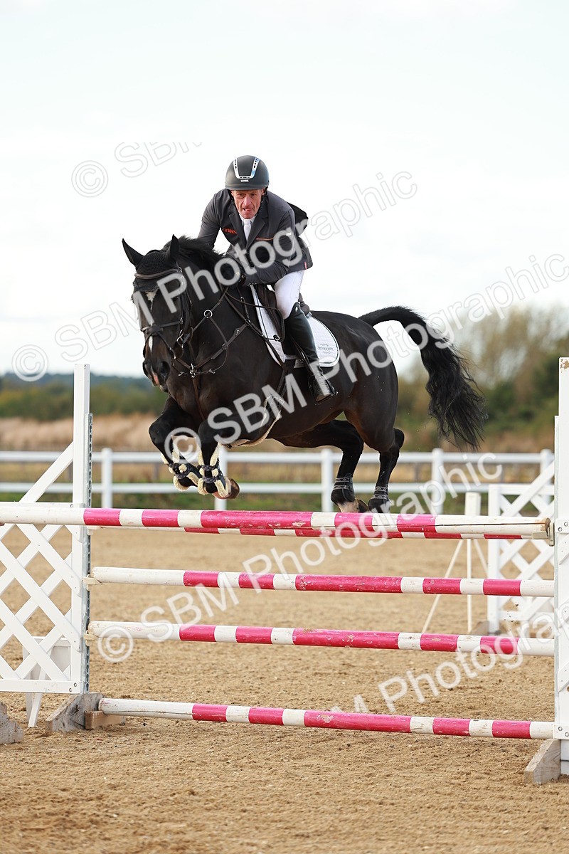 SBM_002144 - Class 5 - Senior Foxhunter - 1.20m