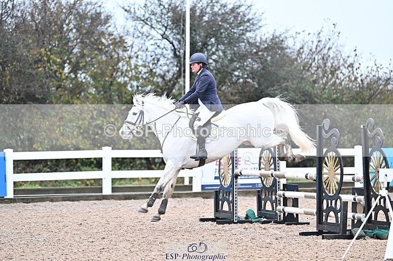 241127-093052-00023 - Cls 01A&B Brit Nov & 90cm Open