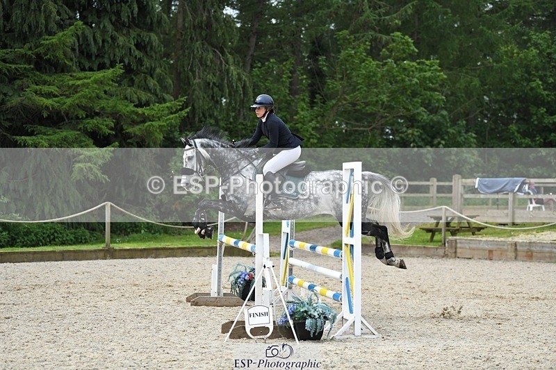 230514-111509-10369 - Cls 33b Snr 1.00m Open Final