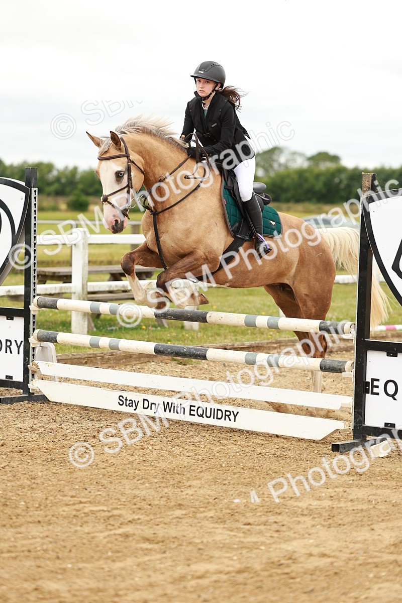 SBM_001594 - Class 9 - Senior British Novice - 90cm