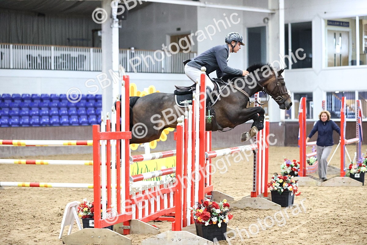 SBM_001300 - Class 5 - Blue Chip Pony Newcomers 1.00m Open