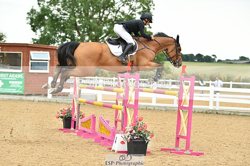 230720A-140122-03274 - Cls 21, 1 Star Gold 1.30m