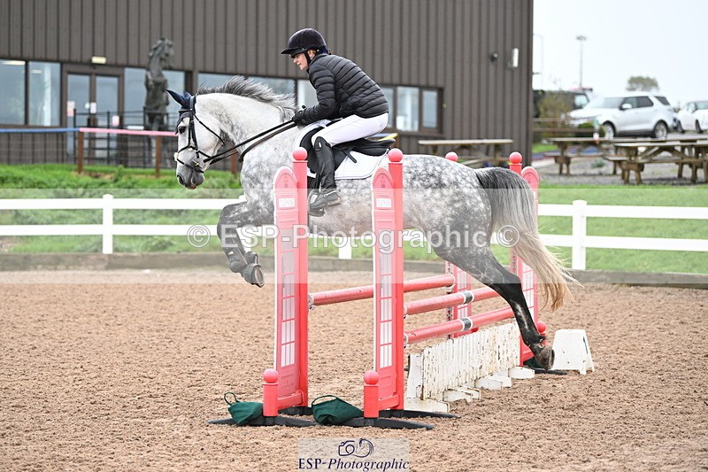 241023A-110928-00472 - Cls 1 British Novice and 90cm Open