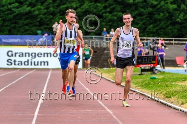 Sen25SUN-927461 - Track Male