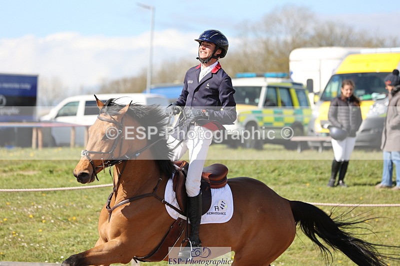 240419A-161814-09304 - Cls 10, 2 Star Big Tour 145cm  15.45 to 16.35 break