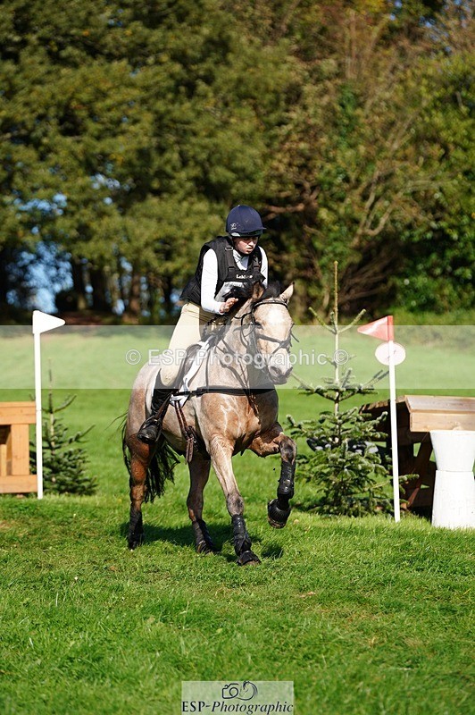 241026-121702-13212 - 409-Chloe.Dunn-TOWERHILL.SHAMIE