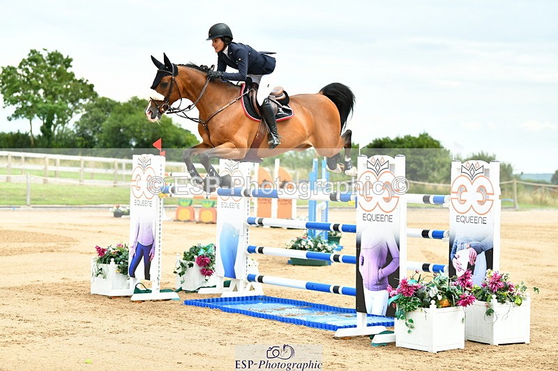 230720A-145112-03576 - Cls 9, 2 Star Big 1.40m Start to break