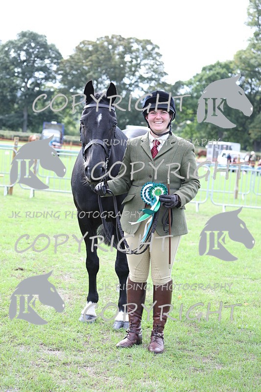 APP_2670 - Class 9 Veterans in hand