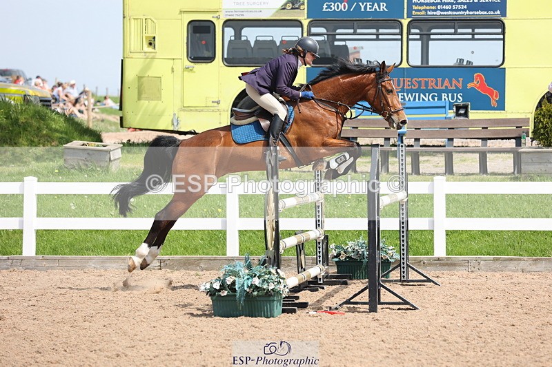 240510A-143624-07738 - Cls 17 1.05m National Am Quali