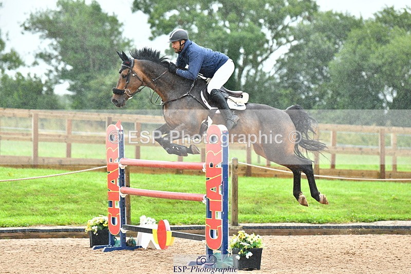 230723A-093313-10575 - Cls 4, 2 Star Small 1.30m