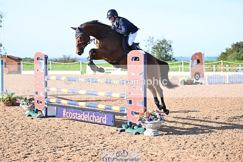 231015A-101014-07145 - Cls 28 Newcomers & 1.10m Open