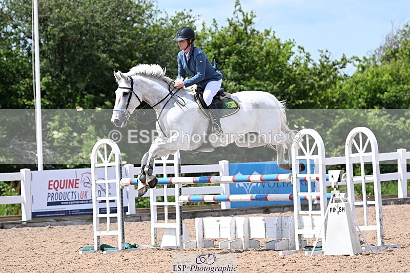 240619A-142948-00617 - Cls 4 Snr Newcomers and 1.10m Open