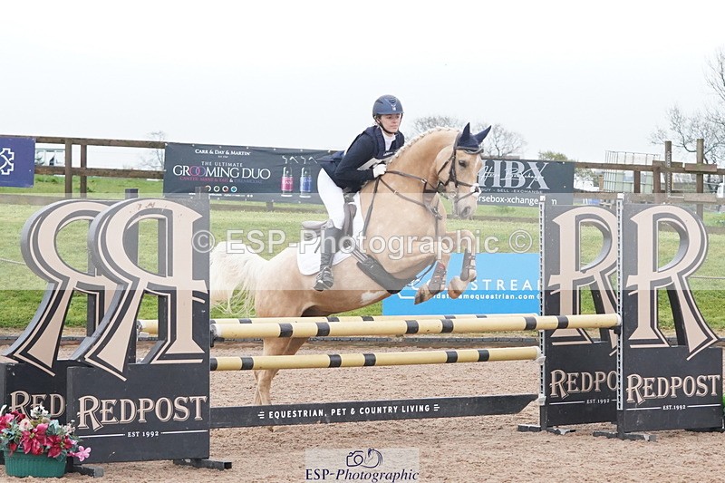 250419-095636-07864 - 554-Lauren.Reason-MERLYNS.CUSTARD.CREAM