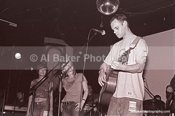 13 - Aim (live) @ the Ritz, Manchester 20.10.02