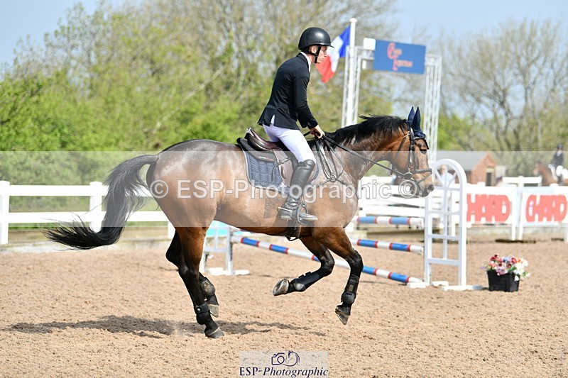 240511A-101235-11463 - Cls 28 95cm National Am Quali