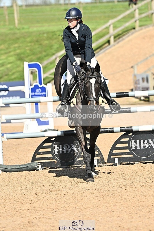 250416-152248-01711 - Cls 6 Foxhunter and 1.20m