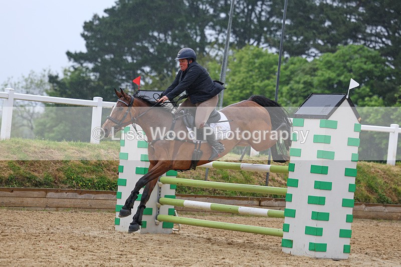 3E7A7168 - Class 7: Senior Newcomers/1.10m open
