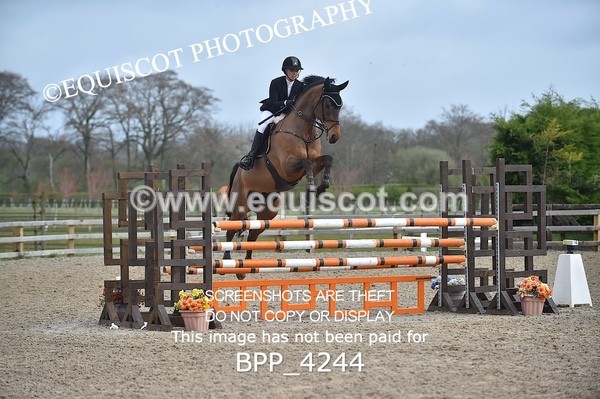 BPP_4244 - CLASS 10 RHS Foxhunter Championship Qualifier