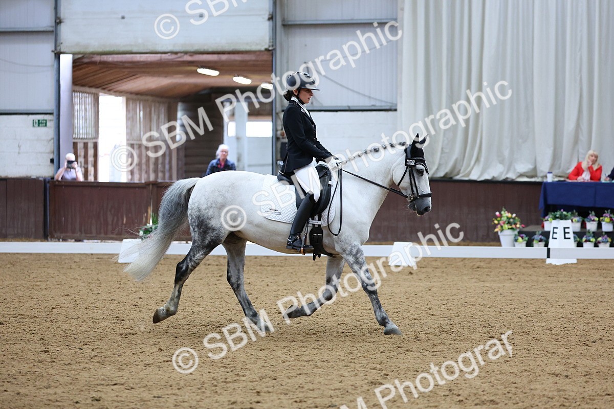 SBM_016487 - Class 16 - Novice FSM - 11.50-12.38