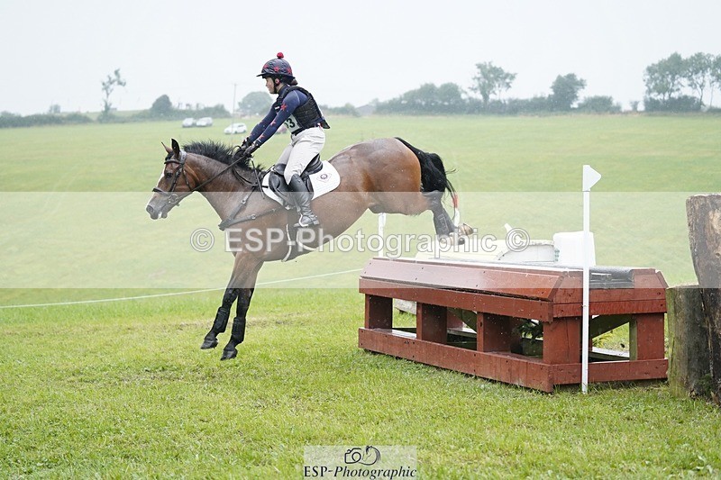 240901A-150016-10421 - 553-Molly.Pullin-OAKWELLYNS.DECANTER.OF.SKYE