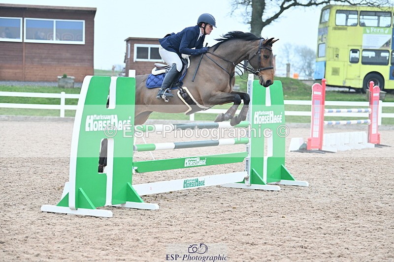 240113A-133624-02231 - Cls 12 Newcomers and 1.10m Open