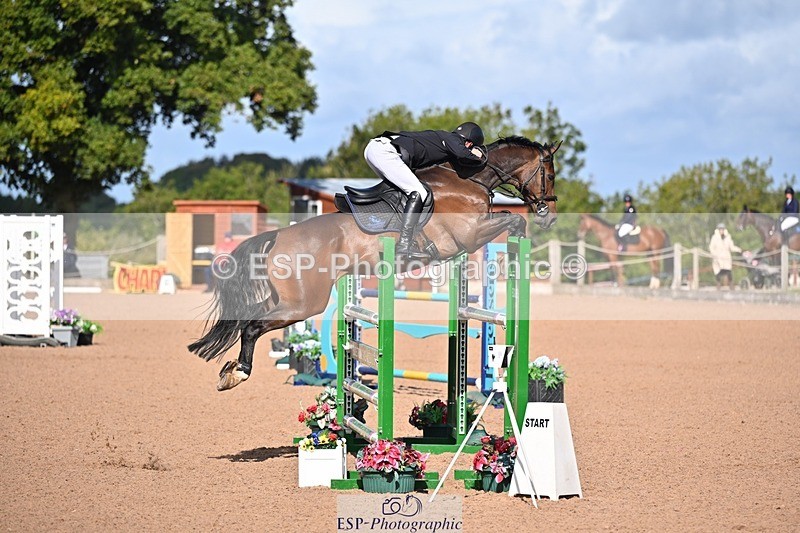 250912-102952-03916 - Cls 15 Snr Foxhunter